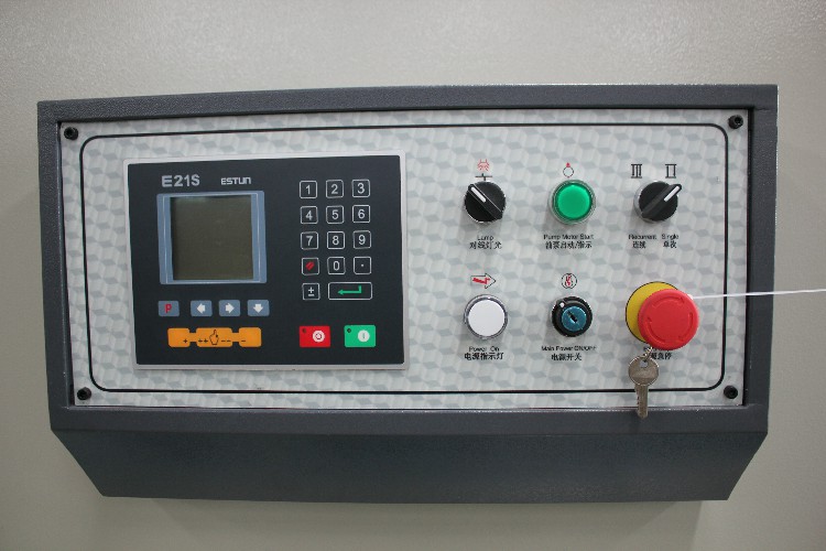 12mm 3200mm Hydraulic Guillotine Shearing Machine Cnc Steel Sheet Cutting Machine 12 мм 3200 мм гидравлический гильотинный станок для резки стального листа с ЧПУ