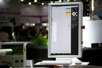 1500*3000mm 500w Racuys Or Ipg Fiber Laser Cutting Machine 1500*3000мм 500в Ракуйс или автомат для резки лазера волокна Ипг