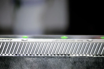 1500*3000mm 500w Racuys Or Ipg Fiber Laser Cutting Machine 1500*3000мм 500в Ракуйс или автомат для резки лазера волокна Ипг