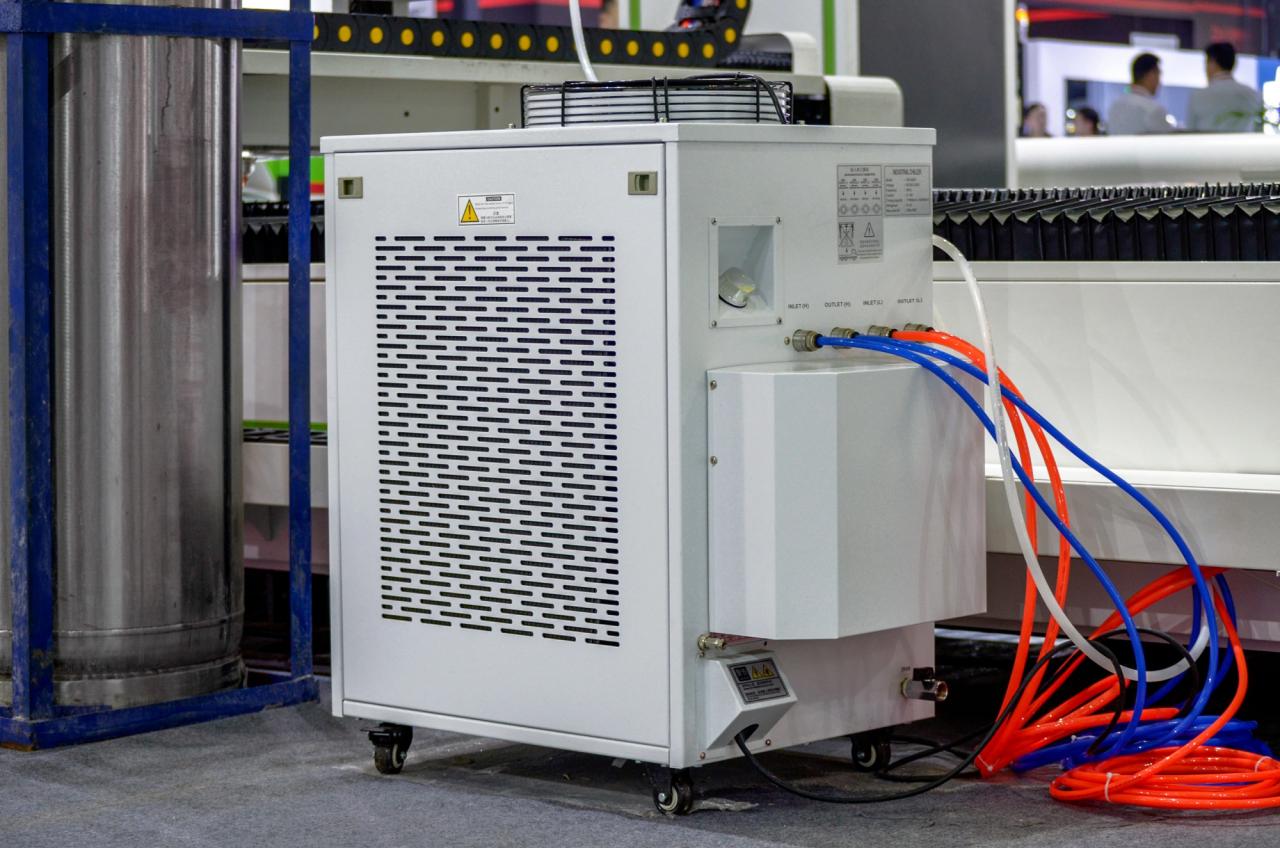 1500*3000mm 500w Racuys Or Ipg Fiber Laser Cutting Machine 1500*3000мм 500в Ракуйс или автомат для резки лазера волокна Ипг