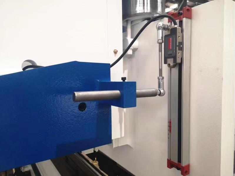 160t-4000 4-axis Cnc Hydraulic Bending Machine Press Brake 160t-4000 4-осевой гидравлический листогибочный пресс с ЧПУ