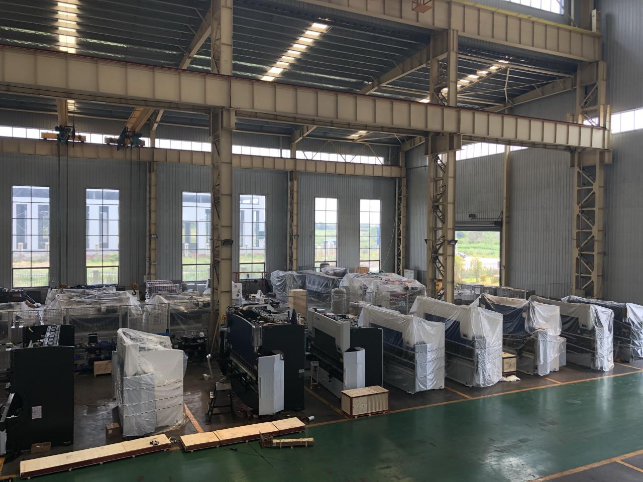 16mm Hydraulic Guillotine Shearing Machine For Sheet Metal Cutting 6 Meters машина гидравлической гильотины 16мм режа для вырезывания металлического листа 6 метров