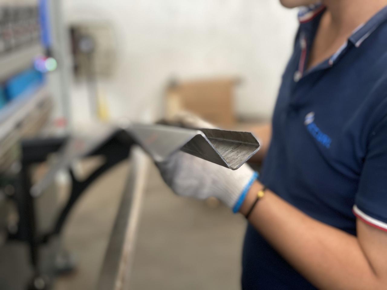 16mm Hydraulic Guillotine Shearing Machine For Sheet Metal Cutting 6 Meters машина гидравлической гильотины 16мм режа для вырезывания металлического листа 6 метров