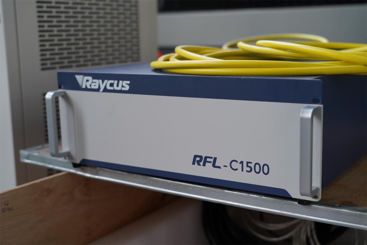 3015 4kw 1kw 2kw 3kw Stainless Steel Cnc Fiber Laser Cutting Machine 3015 4kw 1kw 2kw 3kw станок для лазерной резки с ЧПУ из нержавеющей стали