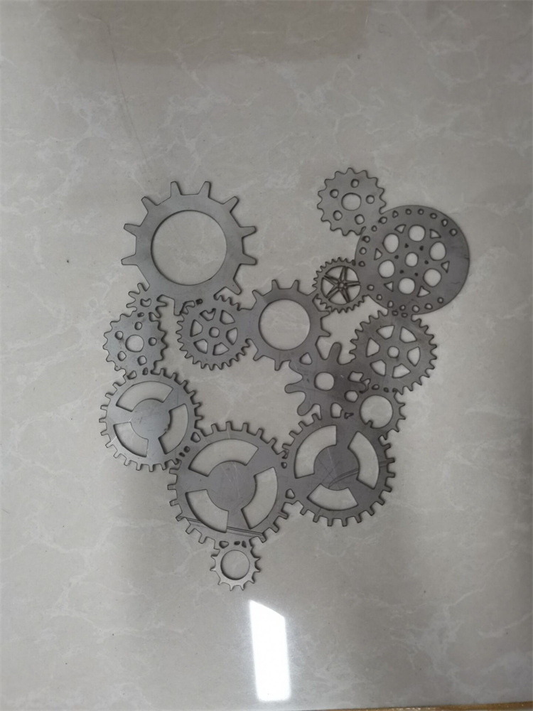 3015 Copper Carbon Stainless Steel Aluminum Iron Metal Cnc Fiber Laser Cutting Machine 3015 Медь Углерод Нержавеющая сталь Алюминий Железный Металл Cnc Волоконно-лазерная резка