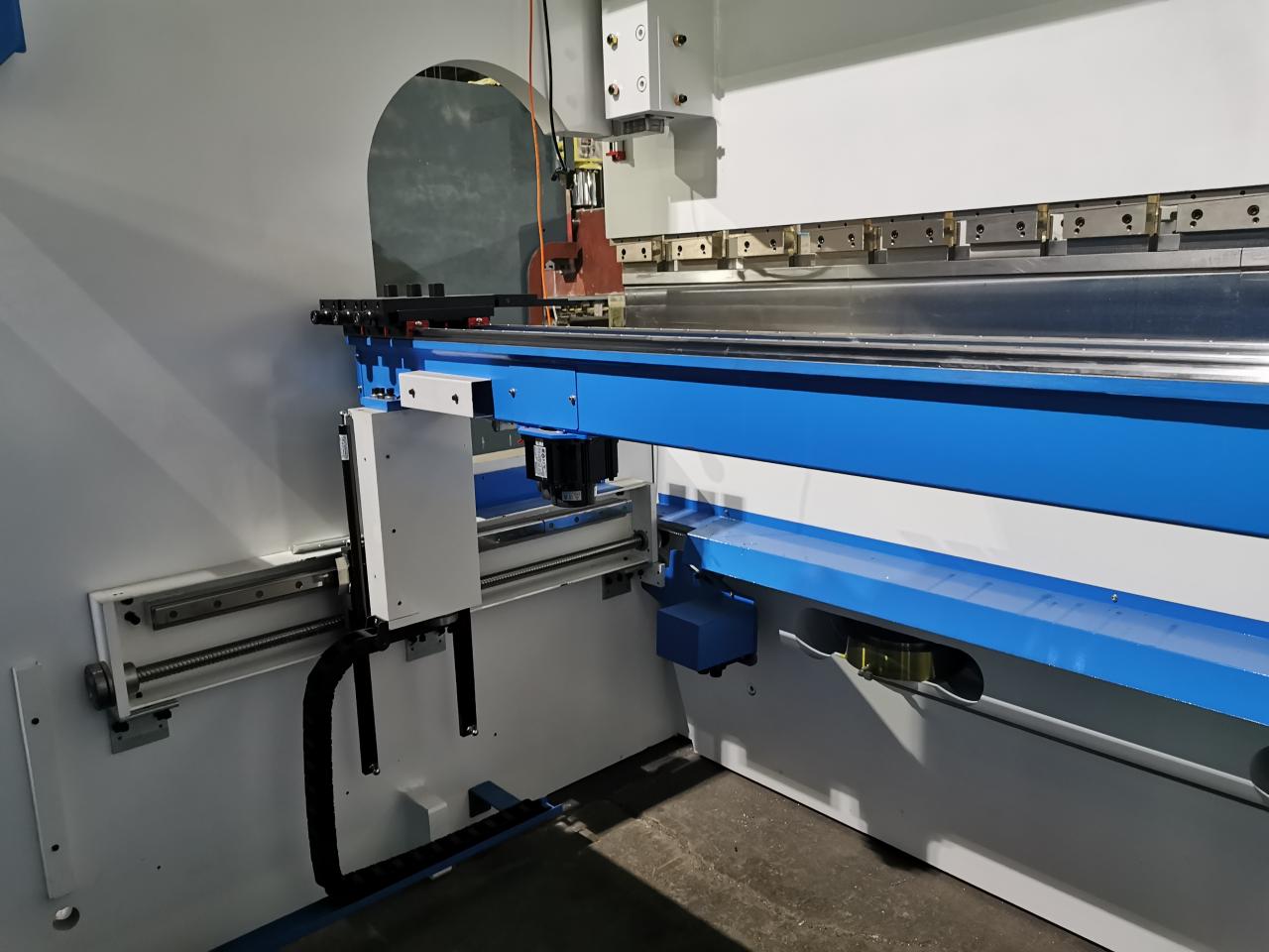 4 Axis Cnc Tandem Press Brake With Delem Da58t 2d Graphical Controller Листогибочный пресс Кнк 4 осей тандемный с графическим регулятором Делем Да58т 2д