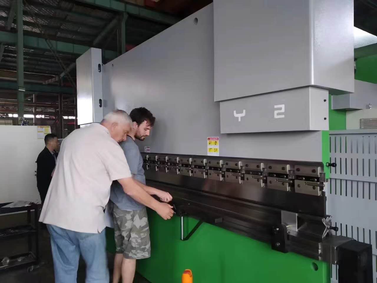 63 Ton Metal Steel Sheet Plate Bending Machine Cnc Hydraulic Press Brake For Metal Working Тормоз гидравлического пресса Кнк гибочной машины плиты стального листа металла 63 тонн для работы металла