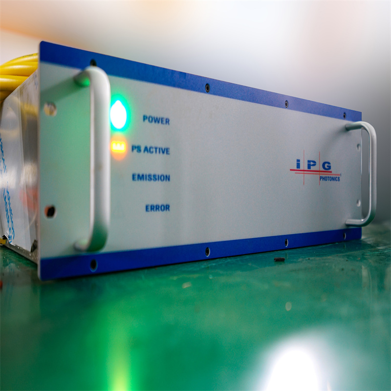 Станок для лазерной резки листового металла с ЧПУ