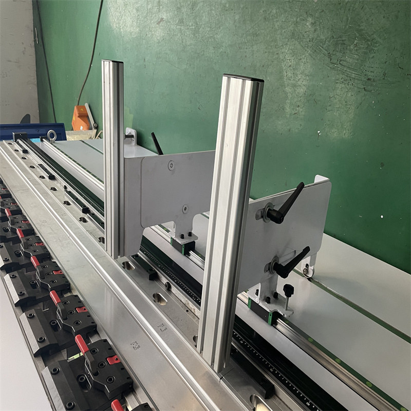 Da52s Mini Small Iron Plate Metal Sheet Cnc Гидравлический листогибочный пресс Цена