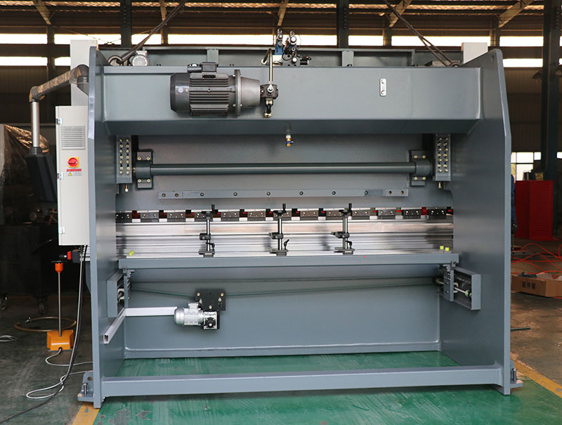 Металлогибочный пресс Wc-63t3200 Листогибочный станок с ЧПУ Гидравлический листогибочный пресс