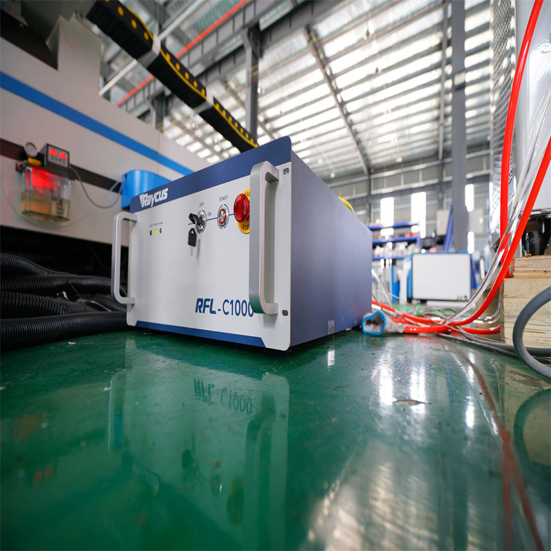 Автомат для резки лазера волокна плит и труб металлического листа с роторным прибором