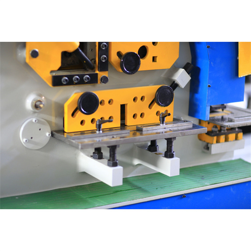 Небольшой Cnc Q35y-16 40-тонный гидравлический комбинированный штамповочный станок Ironworker
