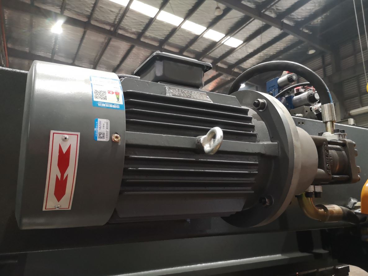 Delem Da66t 125 3+1 4+1 6+1 8+1 Cnc Hydraulic Press Brake For Metal Plate Bending Delem Da66t 125 3+1 4+1 6+1 8+1 Cnc гидравлический листогибочный пресс для гибки металлической пластины