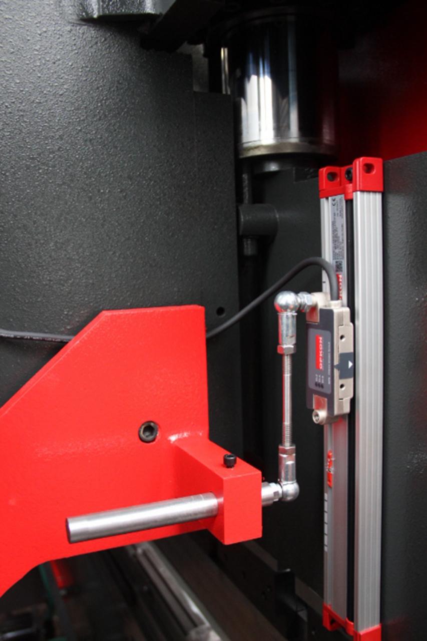 Delem Da66t 125 3+1 4+1 6+1 8+1 Cnc Hydraulic Press Brake For Metal Plate Bending Delem Da66t 125 3+1 4+1 6+1 8+1 Cnc гидравлический листогибочный пресс для гибки металлической пластины