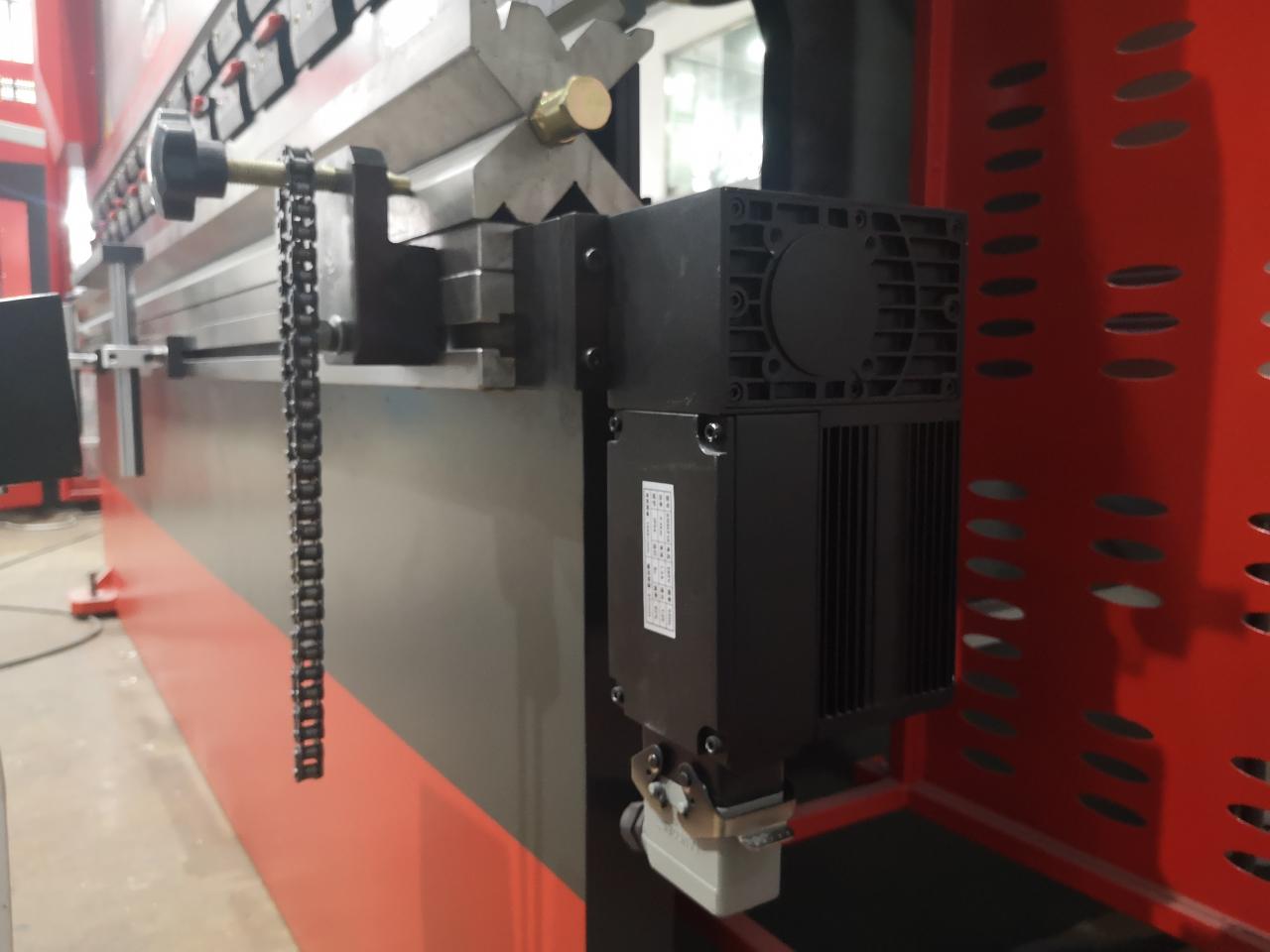 Delem Da66t 125 3+1 4+1 6+1 8+1 Cnc Hydraulic Press Brake For Metal Plate Bending Delem Da66t 125 3+1 4+1 6+1 8+1 Cnc гидравлический листогибочный пресс для гибки металлической пластины