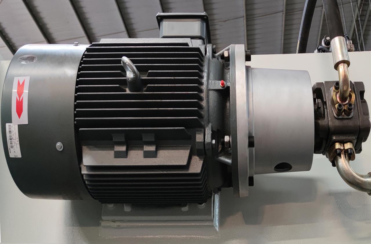 Машина гидравлических ножниц Кк11к и машина гильотины режа для вырезывания металлического листа