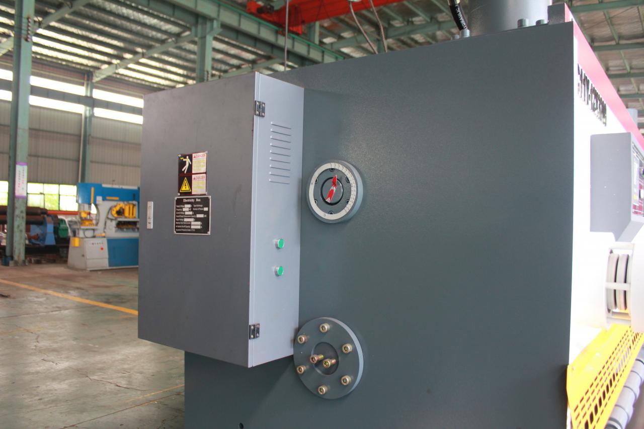 Qc11y Metal Plate Hydraulic Guillotine Shearing Machine For Sale Qc11y Гидравлические гильотинные ножницы для металлических пластин на продажу