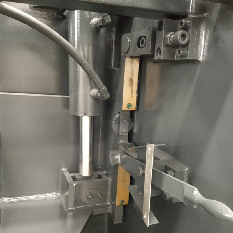 Qc12k-4x2500 Cnc Hydraulic Customized Shearing Machine Cutting Machine Qc12k-4x2500 Cnc гидравлические индивидуальные ножницы для резки машины для резки