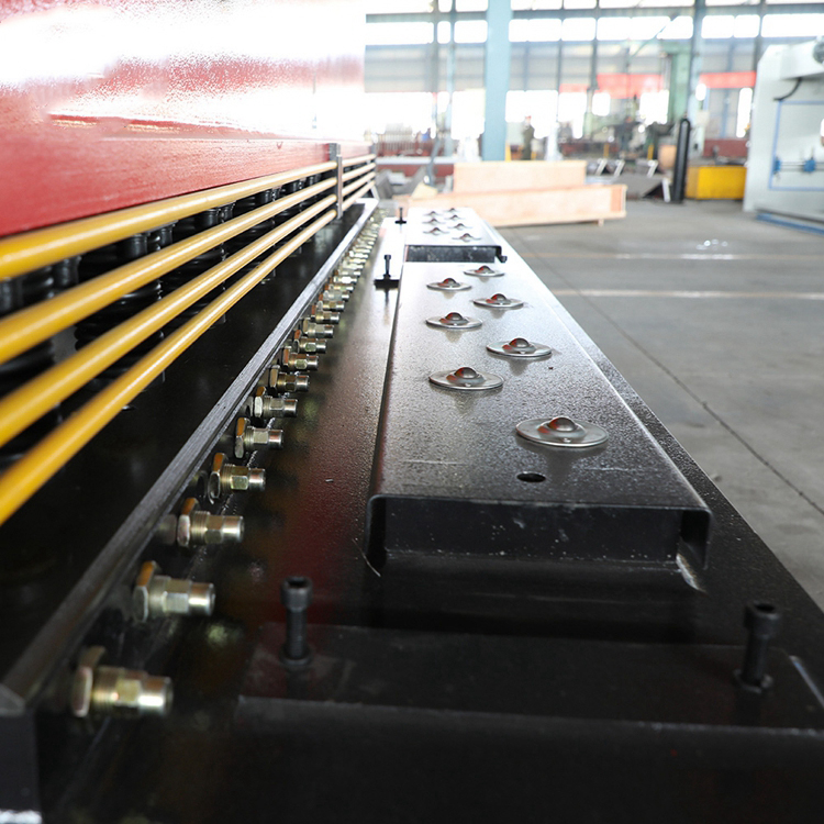 Qc12y / Qc12k Sheet Metal Steel Plate 6mm X 3200 Cnc Hydraulic Swing Beam Shear Machine Стальная пластина металлического листа Кк12и/Кк12к машина ножниц луча качания 6мм кс 3200 Кнк гидравлическая