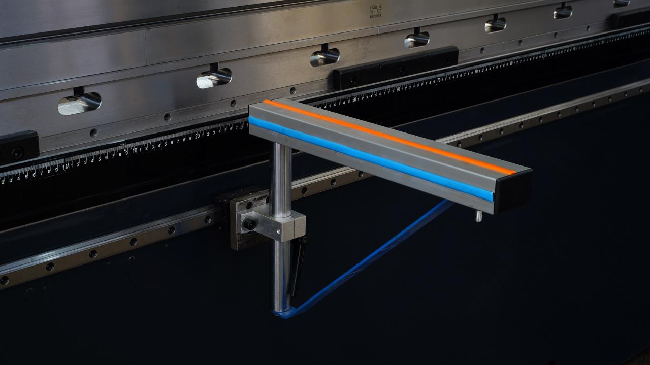 Wc67k-400T Cnc Plc Ручной листогибочный станок Гидравлический листогибочный станок Nc
