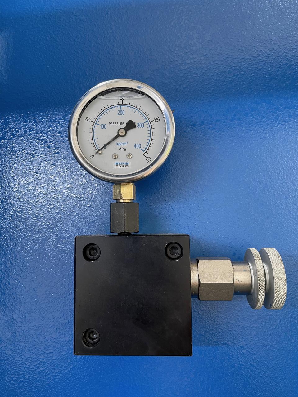 Wc67k-400T Cnc Plc Ручной листогибочный станок Гидравлический листогибочный станок Nc