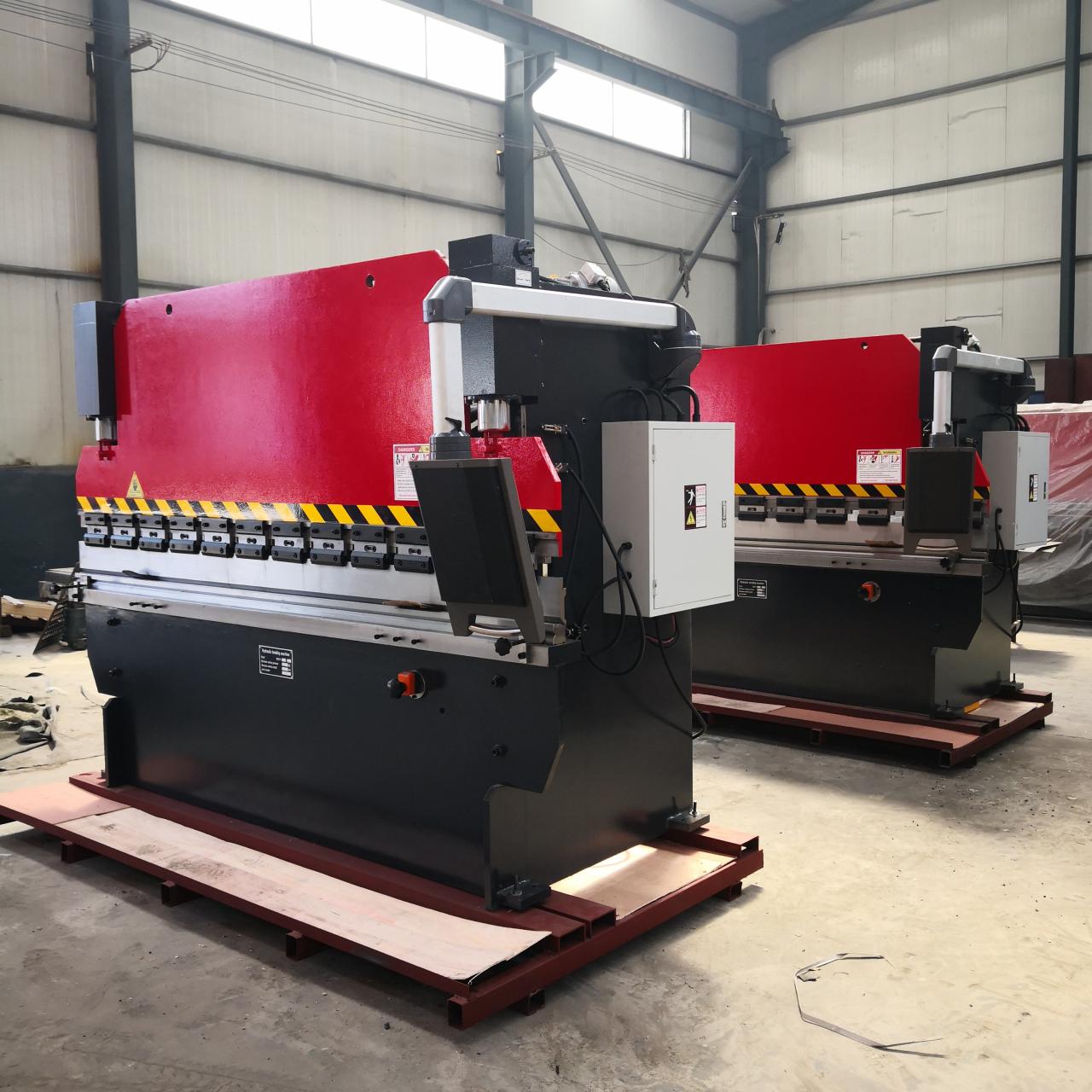 Wc67y-160 4000 Hydraulic Press Brake Cnc Metal Bending Machine For 4000mm Width Steel Wc67y-160 4000 Гибочный станок металла Cnc тормоза гидравлического пресса для стали ширины 4000mm